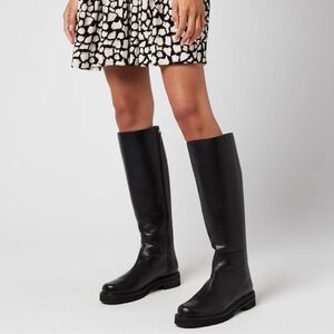 $950 STUART WEITZMAN “MILA” BLACK LEATHER LIFT BOOT flat boots size‎ 5